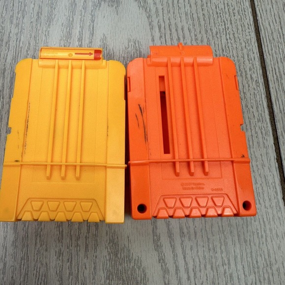 Hasbro Orange And Yellow Streamline Dart Clip Holds 6 Darts - Picture 4 of 7